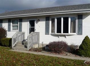113 Olive Ct, Hebron, IN 46341