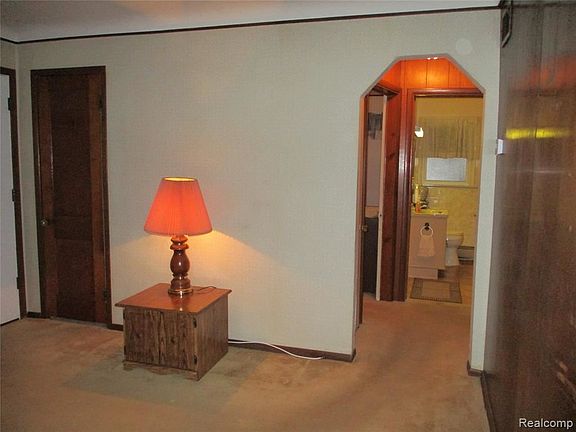 5th image of 24451 Pennie St