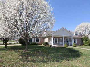501 Chaucer Dr, Lawrenceburg, KY 40342