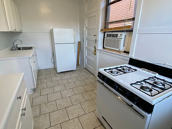 2nd image of 1855 W Berenice Ave #2