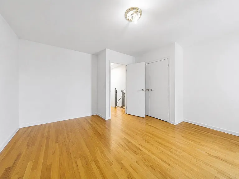 350 E 116th St #2 — Photo 6