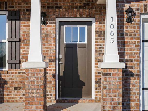 2nd image of 1065 Roleson Way