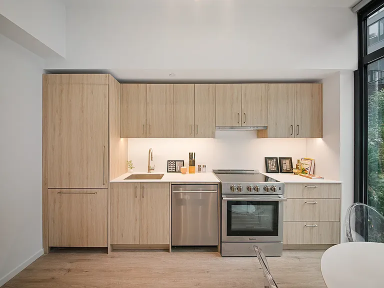 12 Halsey St #G24 — Photo 3
