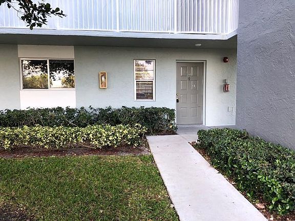 EXTERIOR CORNER UNIT
