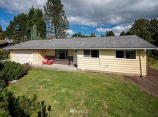 5844 Birch Dr, Ferndale, WA 98248