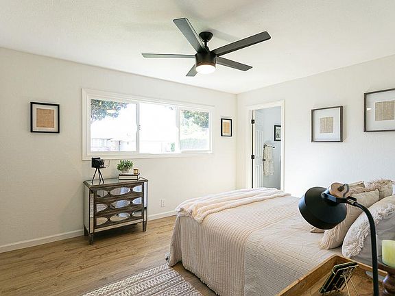 2nd image of 31272 Carroll Ave