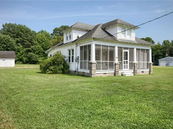 85 Linden Ave, Cobbs Creek, VA 23035