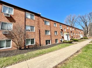 20580 Lorain Rd #12, Cleveland, OH 44126