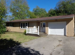 176 Lakeview Dr, Middletown, OH 45044