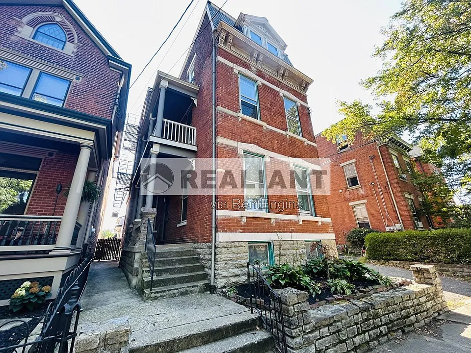243 W 8th St #2