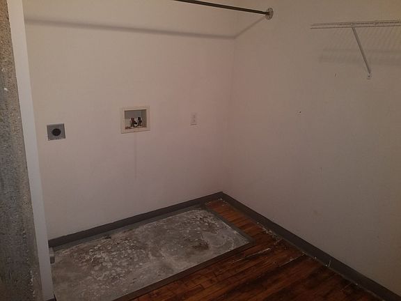4th image of 1627 Washington Ave #603-C