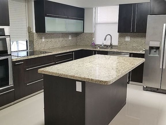 2nd image of 20301 NE 30th Ave APT 116