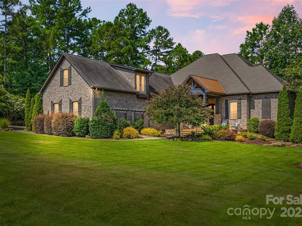 2016 Sugar Pond Ct, Fort Mill, SC 29715