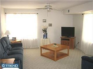 4th image of 22 Everett Dr