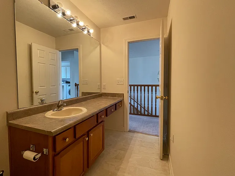 2875 Parkview Dr — Photo 28