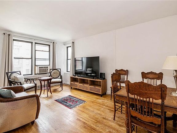 3rd image of 2240 Burnett St APT 2A