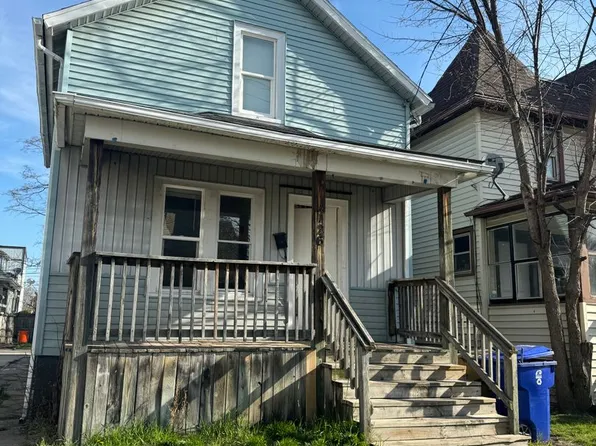 1126 61st St, Kenosha, WI 53143