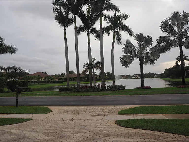 2750 Jockey Cir E — Photo 15