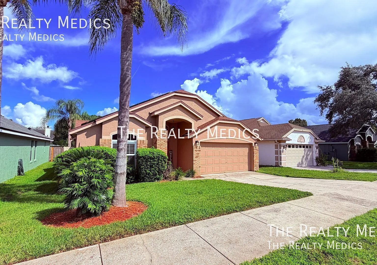 Premium Oviedo 4BR/2BA Solar Pool, EV Charging, Renovated Kitchen & Flex Garage — Photo 3