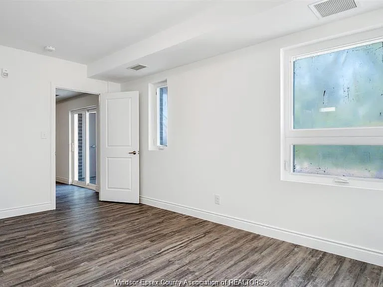 1675 Banwell Rd #202 — Photo 10