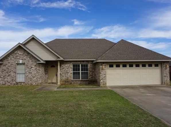 28 Rebecca Ln, Searcy, AR 72143