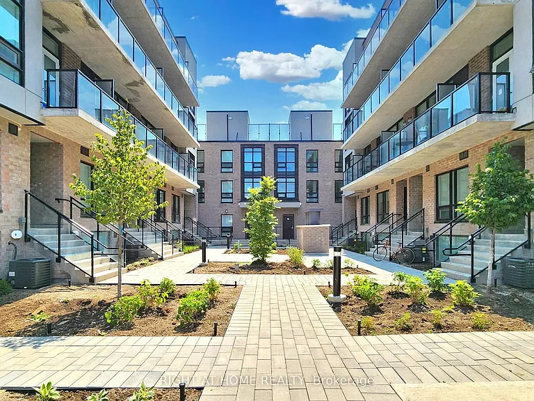 851 Sheppard Ave W #30 — Photo 2
