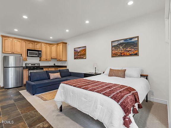 2nd image of 2285 Sidewinder Dr #701