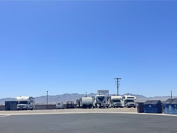 3rd image of 1545 E El Rodeo Rd #135