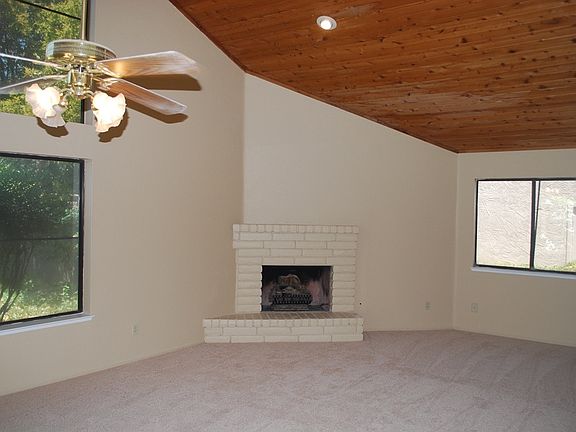 3rd image of 1111 Cedar Creek Dr Unit 28