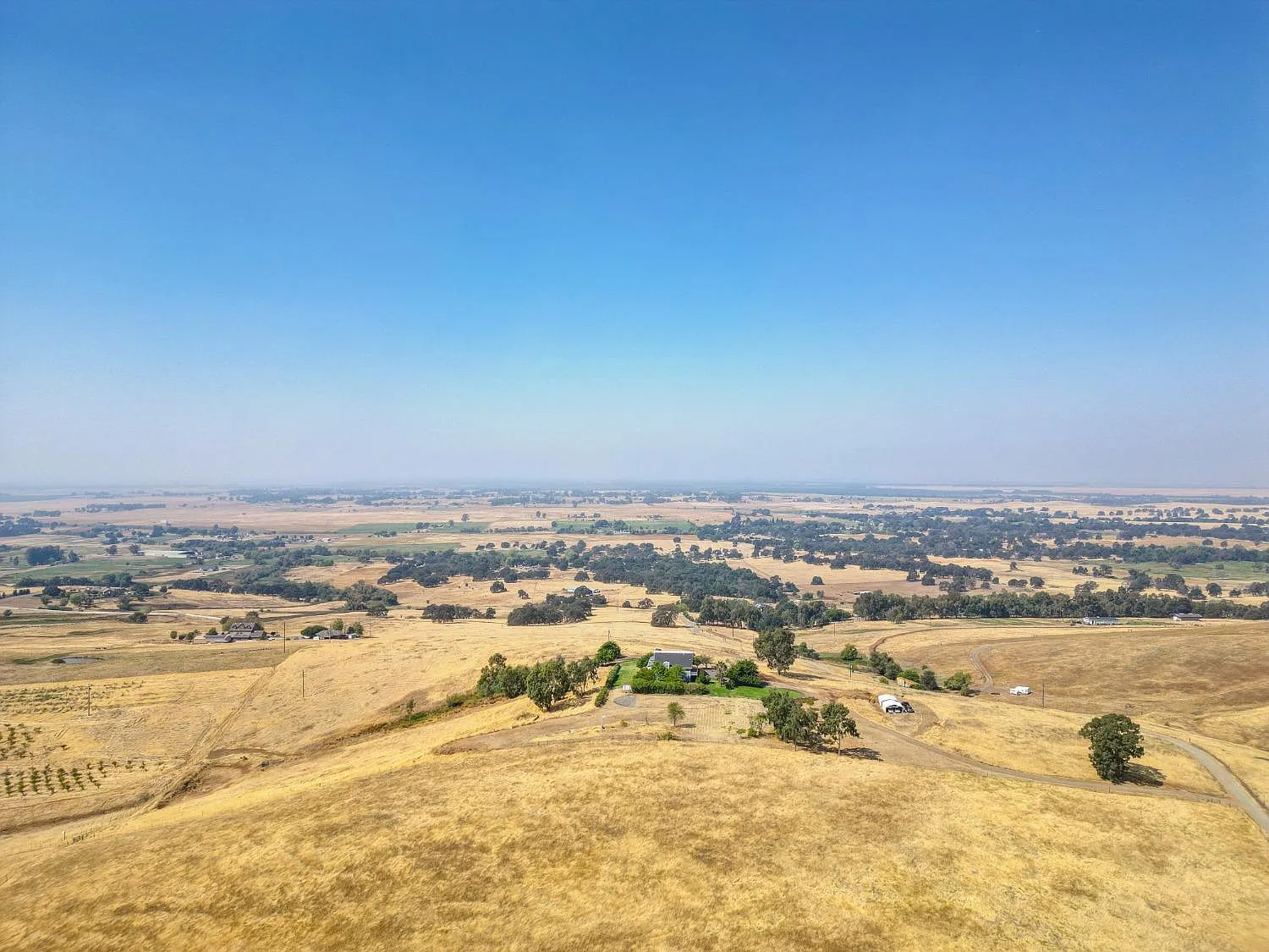 1400 Valley View Cir photo 1