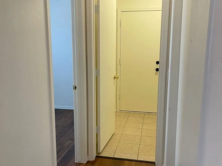 2057 W Silver Meadow Pl — Photo 15