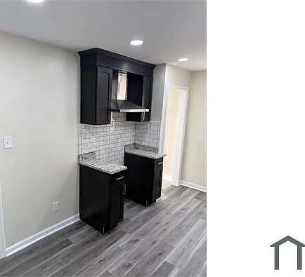 3 bed, $1,500 — Photo 3