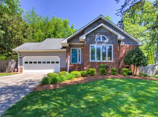 5723 Wrenwood Dr, Greensboro, NC 27455