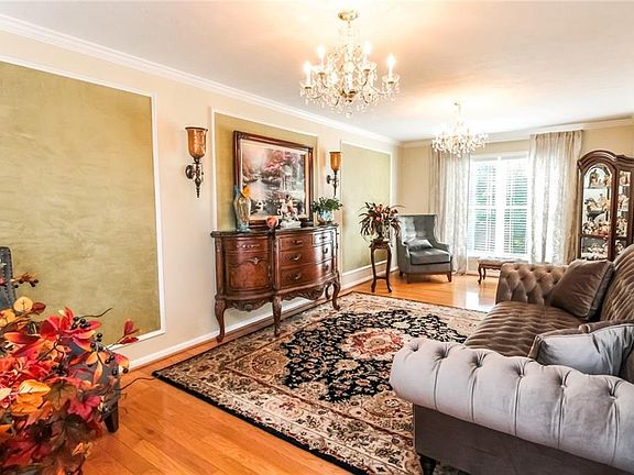 5th image of 1313 Cherry Laurel Cir