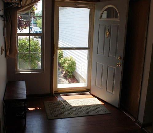 4th image of 800 Wallinger Dr