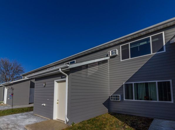 511 SE 9th St #3B-1BA-925SQFT
