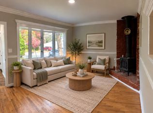 (Undisclosed Address), Bay Shore, NY 11706