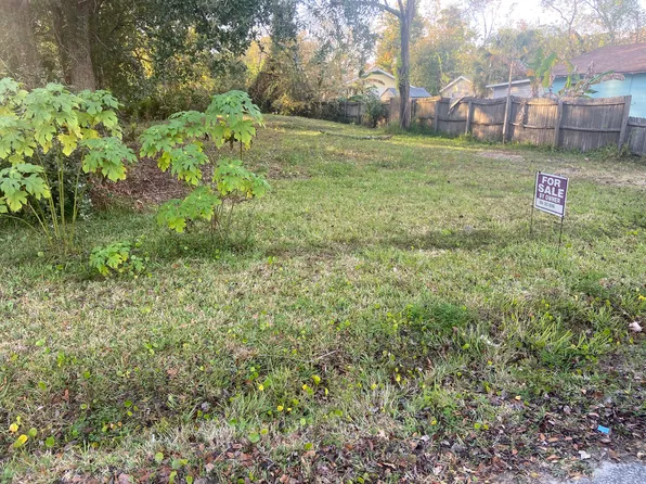 549 Aiken St, Saint Augustine, FL 32084