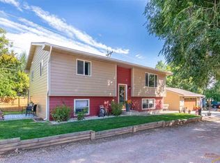 4237 Canyon Lake Dr, Rapid City, SD 57702