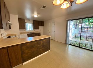2233 Christian Ln, Redding, CA 96002