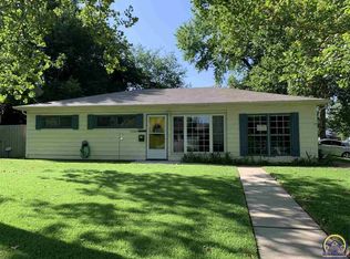 4325 SW Drury Ln, Topeka, KS 66604