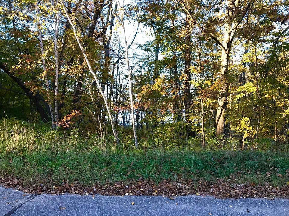 2nd image of LOT 4 Ox Lake Lndg