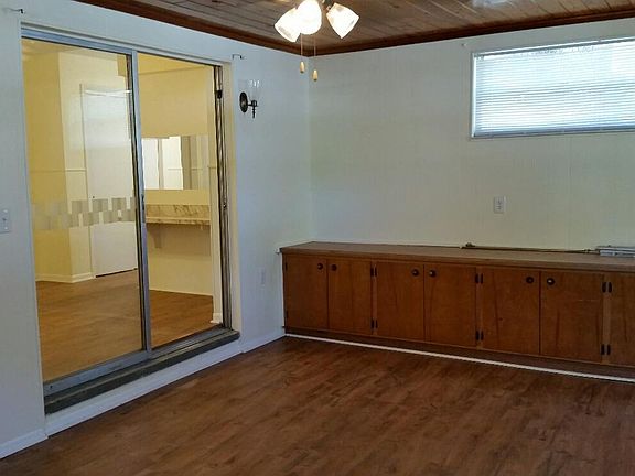 5th image of 4701 S Bailey Ave