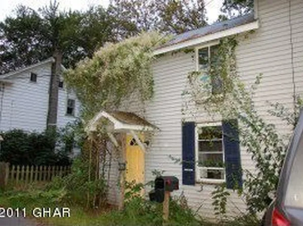 489 S River St, Wapwallopen, PA 18660