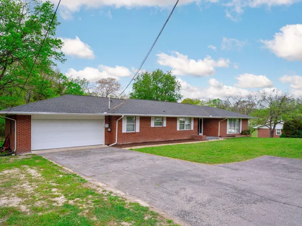 135 Jenkins Rd, Rossville, GA 30741