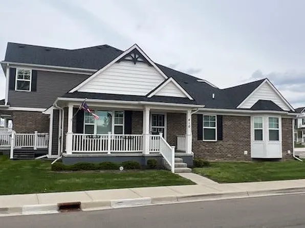 410 Maple Cove Cir #1, Saline, MI 48176