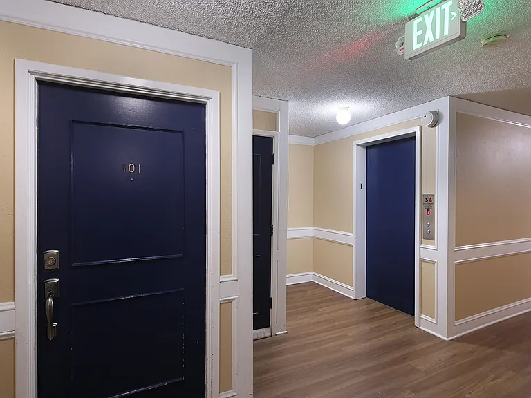 382 E California Blvd #101 — Photo 7