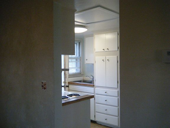 1831 Boxelder, kitchen from living area
