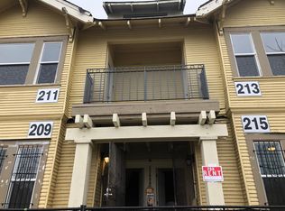 215 E Park St, Stockton, CA 95202