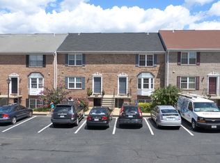 945 S Rolfe St, Arlington, VA 22204